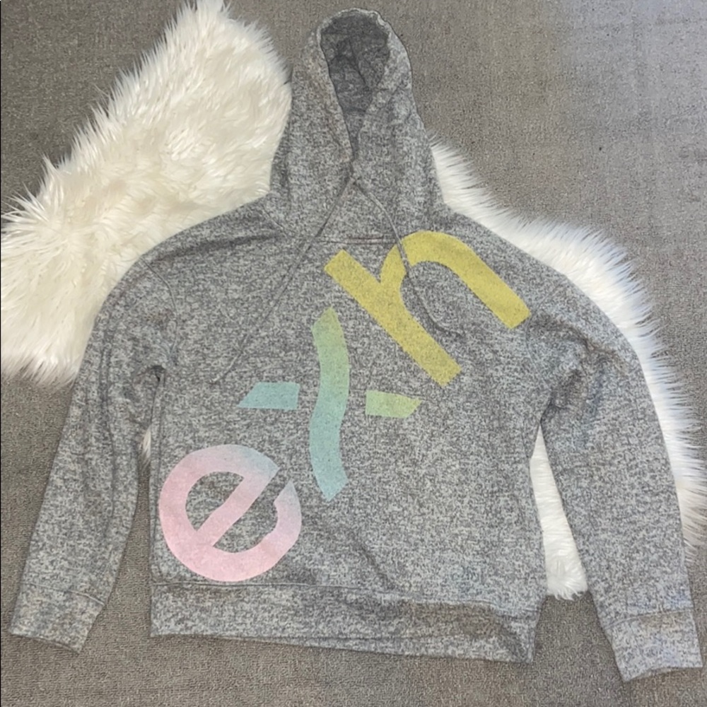 EXHALE comfy sport hoodie with hidden pockets